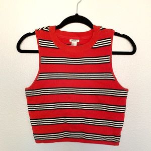 Forever 21 crop top vest